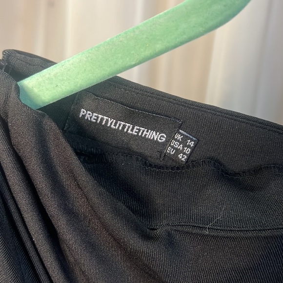 Black Skirt - Picture 2 of 3